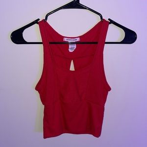 RED CROP TOP